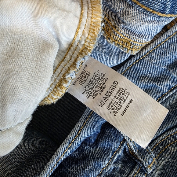 Loft High Rise Wide Leg Crop Jeans 10/30 - Picture 7 of 7